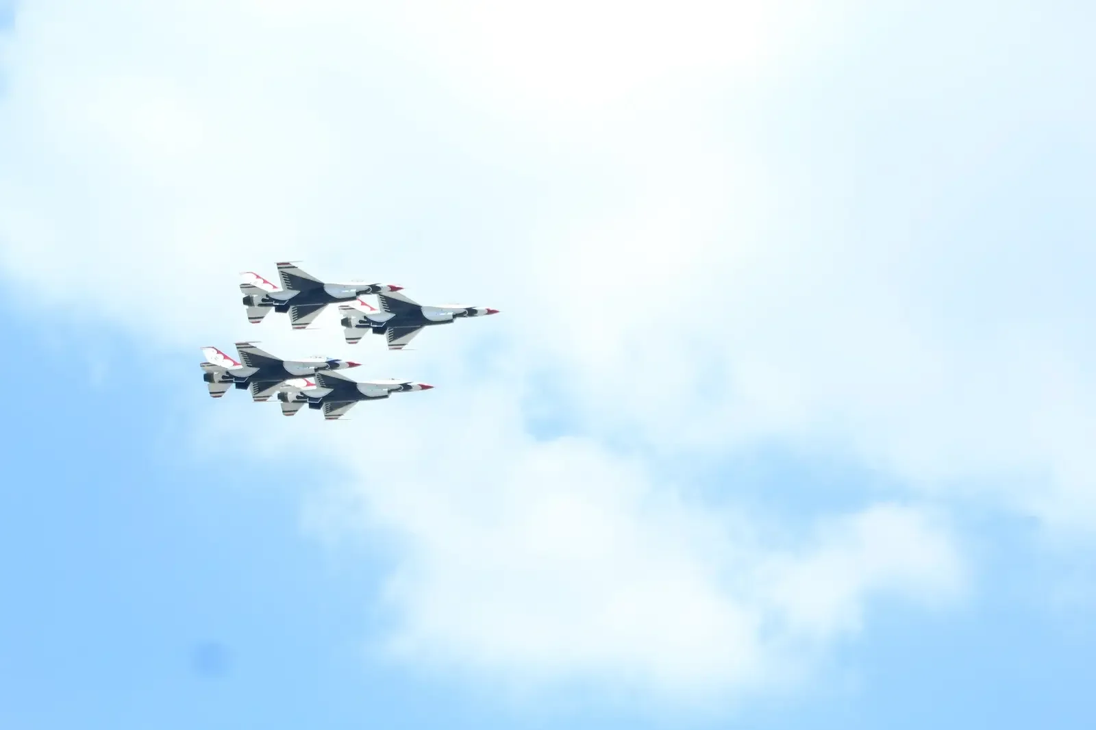 United States Air Force Thunderbirds flying in close formation