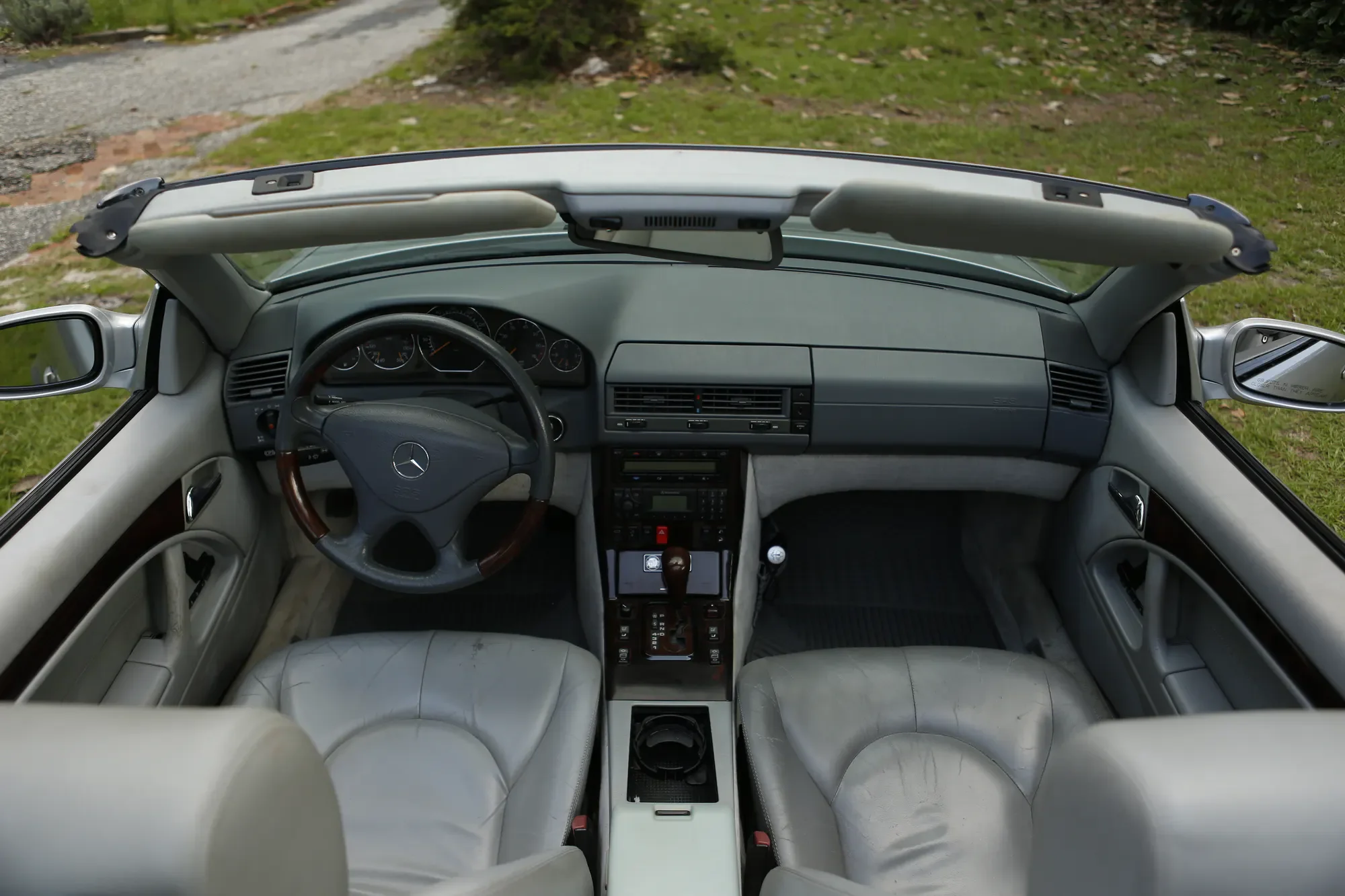 Overhead view into the cabin of a Mercedes-Benz SL500